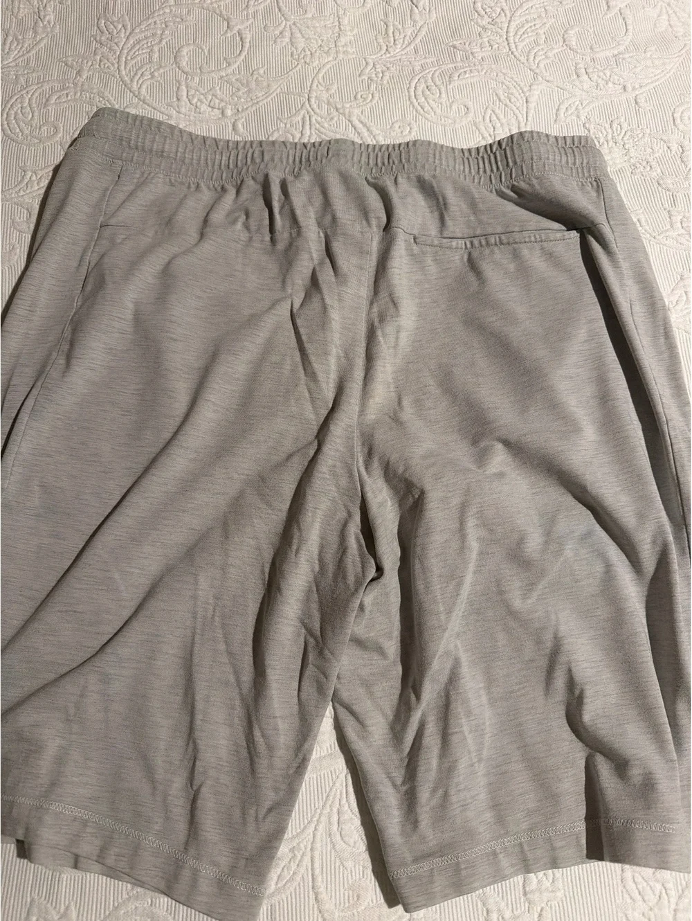 Banana Republic Men's Light Gray Drawstring Shorts Size L